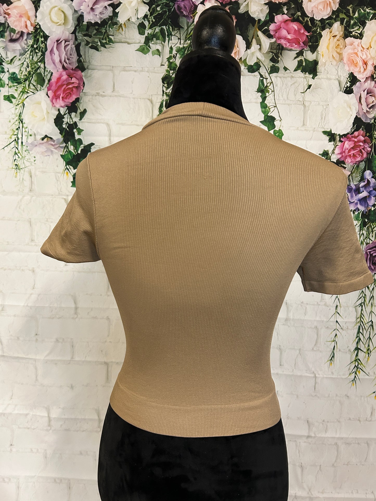 Basic Crop Top Tee