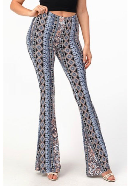 BOHO LAVENDER PRINTED FLARED LONG PANTS